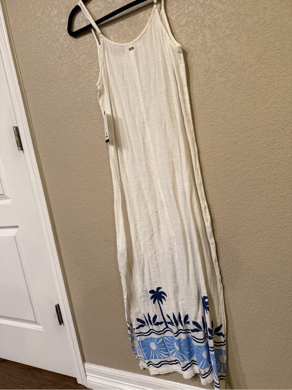 RipCurl White Maxi Sundress with Blue Palm Border NWT size M - Picture 4 of 4